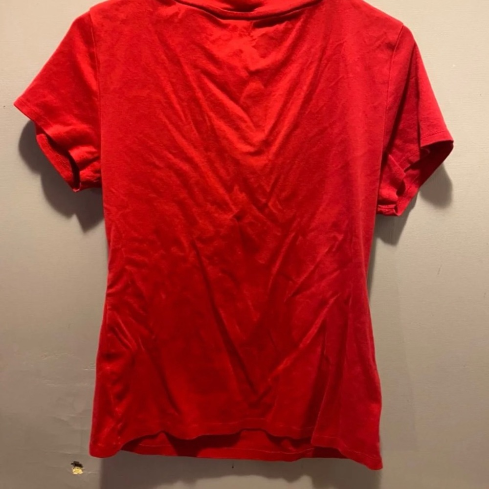 Red top - Picture 2 of 3
